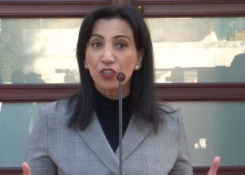 Qeveria vendos rritjen e pagave të pedagogëve me 15%, vetëm 7% mbulohet nga shtetit