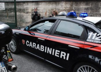 Tre shqiptarët kapen mat me drogë në Itali, mes tyre dy gra