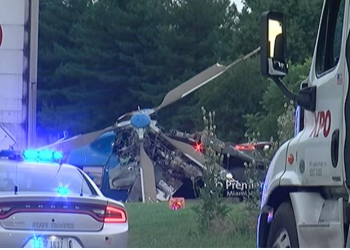 Po shkonte në vendin e aksidentit, rrëzohet helikopteri mjekësor, disa të plagosur