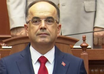Zyrtarisht president, Begaj me mesazhe të qarta politike: Ja çfarë pres nga opozita!