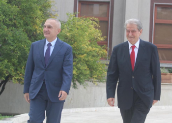 “Do të japë kontribut të rëndësishëm”, Meta prezanton Drejtorin e kabinetit në Partinë e Lirisë