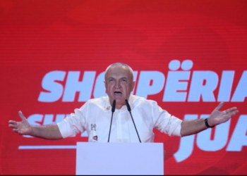 Përçarje me Berishën? Meta zbulon pse mungoi kreu i PD-së në protestë: Nuk kemi…