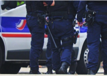 “Çmendet” shqiptari në Francë, pas sherrit ndjek me thikë dy persona