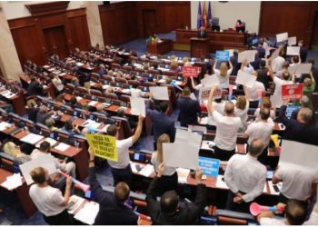 Negociatat, Kuvendi i RMV miraton propozimin francez, ja çfarë ndodh me Shqipërinë