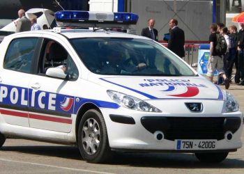 E rëndë/ Babai e harron për disa orë në makinë, humb jetën foshnja 14-muajshe