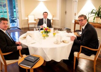 Takim i mundshëm mes Kosovës dhe Serbisë, Vuçiç: Kurti ikën nga takimet