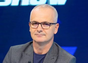 Sytë dhe veshët nga Italia!