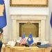 Situata në Veri të Kosovës, Vjosa Osmani dhe Albin Kurtin takohen urgjent me ambasadorin amerikan