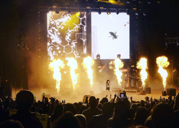 Të shtëna me armë në koncertin e këngëtares shqiptare