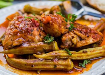 Arsyeja pse duhet të hamë bamje në verë