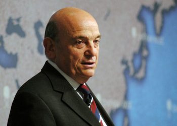 Zyrtari i Posaçëm: 27 zyrtarë të lartë non grata në Angli, mes tyre politikanë shqiptarë