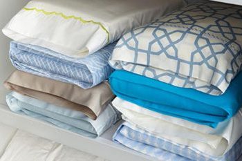 Nuk e keni vënë re, por ky është gabimi që bëni “padashje” kur lani çarçafët