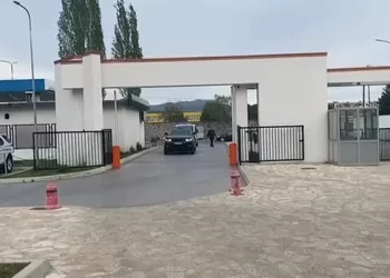 Mediat britanike, tjetër artikull për shqiptarët: Transportojnë qindra mln paund çdo vit