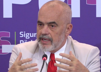 Rama kritik me drejtuesit e rinj të PS: S’ka mjaftueshëm kryetare, më thonë s’ka gra