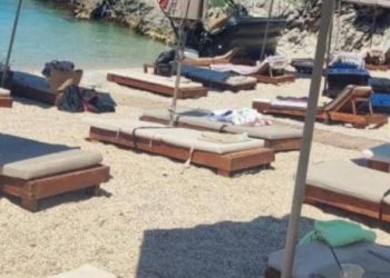 Përplasi me gomone dy pushuesit në Jalë, del nga burgu 37-vjeçari