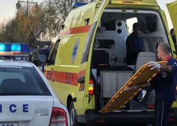 Ironia/ Vizituan në spital miken që e kishte përplasur makina, dy të rinjtë plagosen në aksident