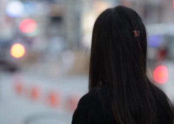 “Dua të të ndihmoj”/ Si ra pre e trafikimit e mitura që u mashtrua në një festë me shoqërinë