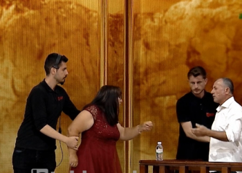 Kursimet e një jete ua dha shokëve, gruaja përballet me burrin: Dua lekët dhe të vdes rehat!