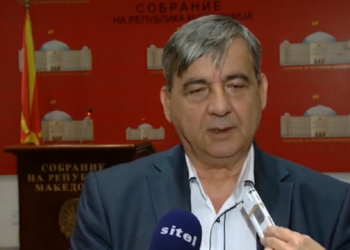 E konsideruan “tradhtar”, kërcënohet me jetë deputeti shqiptar