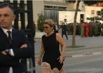 Festa e Presidentit të ri, shihni momentin kur Grida Duma dhe Monika Kryemadhi largohen (FOTO)