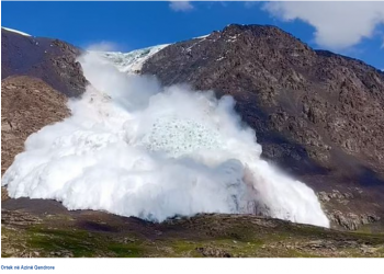 Pamje tronditëse, orteku merr përpara grupin e turistëve në malet e Azisë Qendrore