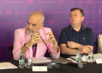 Takimi me kryetarët e bashkive, Rama nuk kursen Veliajn: Ke çfarë mëson nga Shijaku