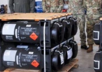 Në mes të luftës, makina me targa shqiptare bën “trafik armësh” në Ukrainë