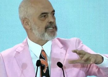 “Enver Hoxha ka punuar më shumë për këtë ditë”, Rama: Ktheu shqiptarët në dashnorë…