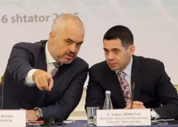Rama shkarkon Arben Ahmetajn si Zv. kryeministër, ja kush e zëvendëson