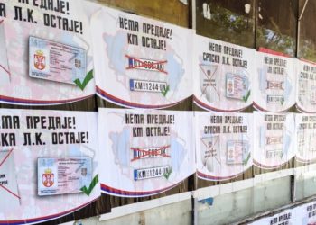 Mesazhe kundër vendimit për targat në veri të Kosovës: Nuk ka dorëzim