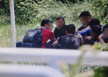 Goditet grupi i trafikantëve me emigrantë të paligjshëm, arrestohen 18 persona