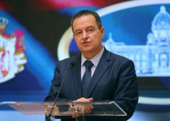 Daçiç ofron mbështetje për Vuçiçin: Në Bruksel do merren vendime për luftë apo paqe