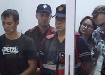 Tentoi të hynte në uzinën e armëve në Gramsh, Rusia lëshon urdhërarrest për rusen