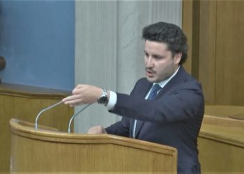 Rrëzimi i qeverisë në Malin e Zi, Abazoviç: Krimi i organizuar ka drejtuar në 30 vite këtë shtet