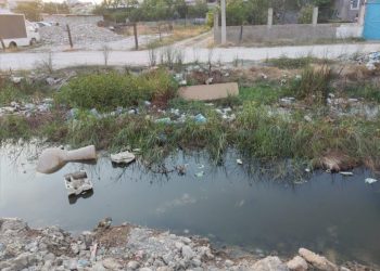 Ironia e Berishës: Durrësi noton në ujëra të zeza, në “sezonin turistik më të përsosur”