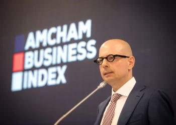 Kreu i Dhomës Amerikane të Tregtisë kritikon Qeverinë për “Pasaportat e Arta”