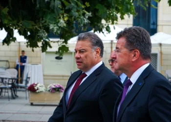 Lajçak flet pas takimit me liderët e Kosovës: Nuk duam të përsëritet ajo që ndodhi në korrik