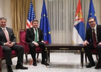 Deklarata e Escobar për asosacionin, reagon Vuçiç: Po bëni shaka?