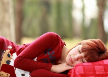 Keni menduar të paguheni për gjumin që bëni? Kjo kompani kërkon punonjës, ja kriteret