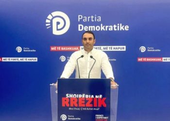 Raporti i Inteligjencës britanike, Këlliçi: Qeveria po detyron shqiptarët të marrin rrugët e botës