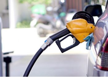 Shqipëria “jashtë” efektit domino, rënia e çmimit të naftës në SHBA reflekton në tregun global