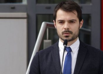 “Serbia nxiti grupet kriminale në veri”, zëdhënësi i Kurtit zbulon detaje nga takimi me Vuçiç