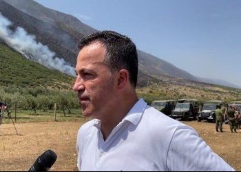 Pas shpërthimit të municioneve, Peleshi “kujtohet” për banorët e Dashkarakut: Evakuoheni menjëherë