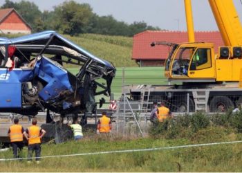 Çfarë mbeti pas aksidentit tragjik me 12 viktima, largohet nga vendi i ngjarjes autobusi