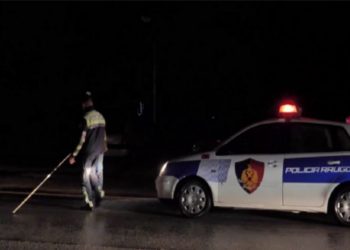 Aksident i rëndë tek Liqeni, mjeti hipën në trotuar e merr përpara 10 kalimtarë