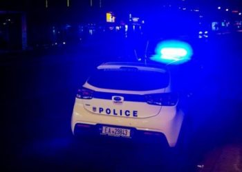 “Do dalësh në lajme”/ Bashkëshorti tentoi ta vrasë me kaçavidë në sy të fëmijës, si shpëtoi nëna e re