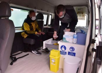 Furgonin mbushur me drogë, shqiptari tenton t’i ikë policisë britanike por e pëson keq