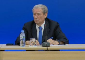 Tragjedia e Himarës/ “Janë zhdukur kamerat”, Berisha zbulon lidhjen e Taulant Ballës me Arjan Tasen