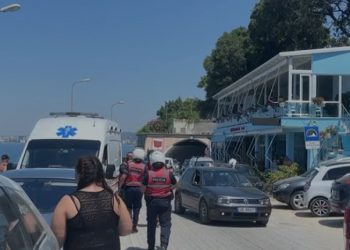 Rënia e sistemit TIMS, qytetari në portin e Vlorës: Nuk vij më në Shqipëri, do hedh pasaportën