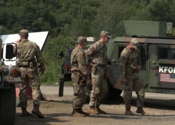 Zbatimi i marrëveshjes për dokumentet, komandanti i KFOR: Po monitorojmë situatën